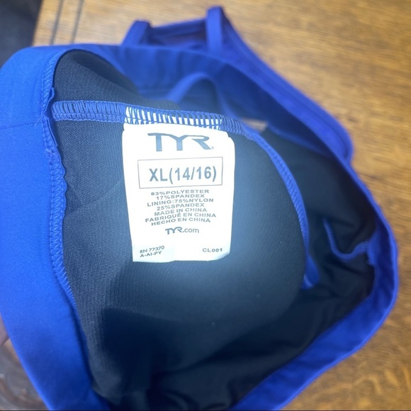 TYR XL Active Reilly Bikini Top Blue​​​ - Picture 9 of 10